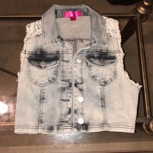 Jean Vest